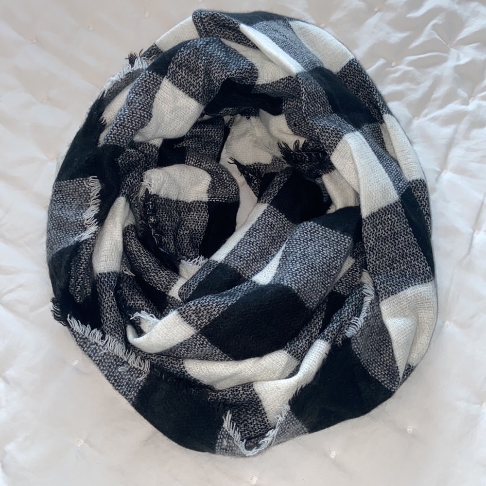 Black & White Plaid Infinity Scarf